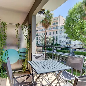 https://prince-of-wales.fr-provencehotel.com